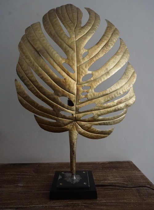 Hoja Tropical Lamp